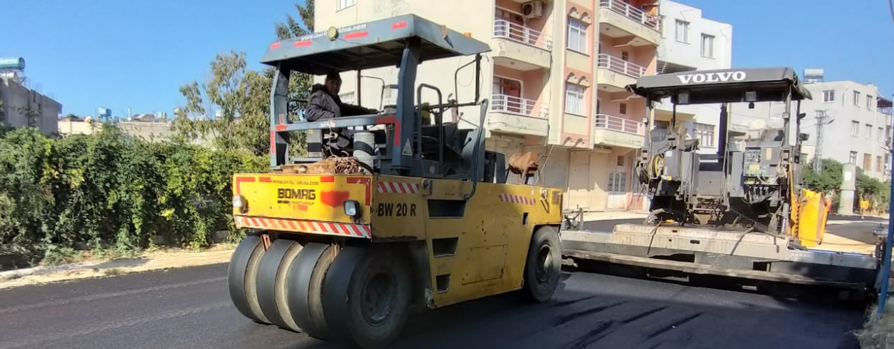 HATAY BÜYÜKŞEHİR BELEDİYESİ İL GENELİNDE YOLLARI GÜÇLENDİRMEYE DEVAM EDİYOR